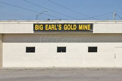 Strip Clubs Des Moines, Iowa Big Earl's Gold Mine