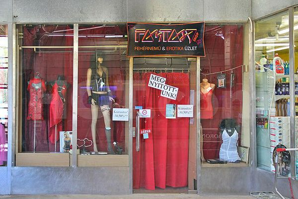 Sex Shops Tatabanya, Hungary Fantasy Shop
