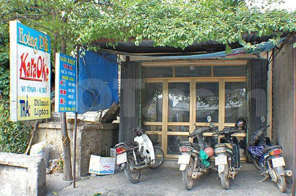 Freelance Bar Hanoi, Vietnam Hoang Phi