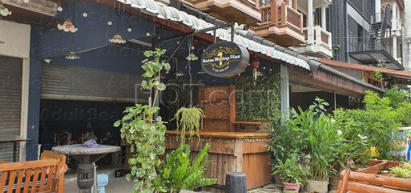 Beer Bar / Go-Go Bar Chiang Mai, Thailand Nation Meeting Place