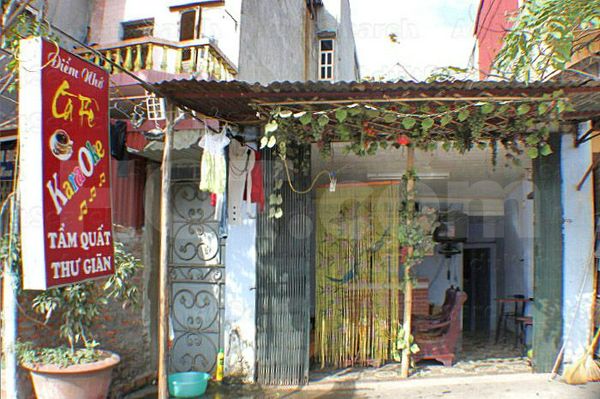 Freelance Bar Hanoi, Vietnam Diem Nho