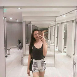 Escorts Navotas, Philippines daniellagold