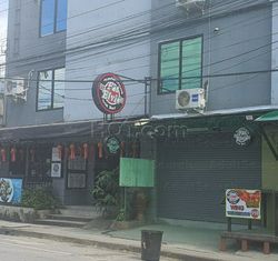 Beer Bar / Go-Go Bar Chiang Mai, Thailand Fat Elvis