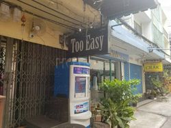 Beer Bar / Go-Go Bar Bangkok, Thailand Too Easy